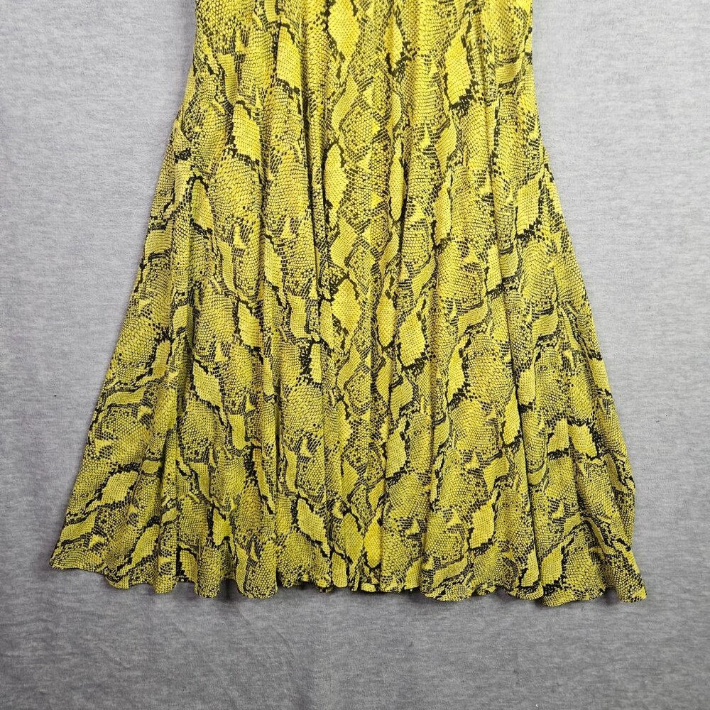 Torrid Tellow Snake Printed Midi Chiffon Pleated Dress Size 0 NWOT - Picture 4 of 9